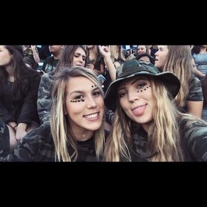 Meet your Posher, Leah